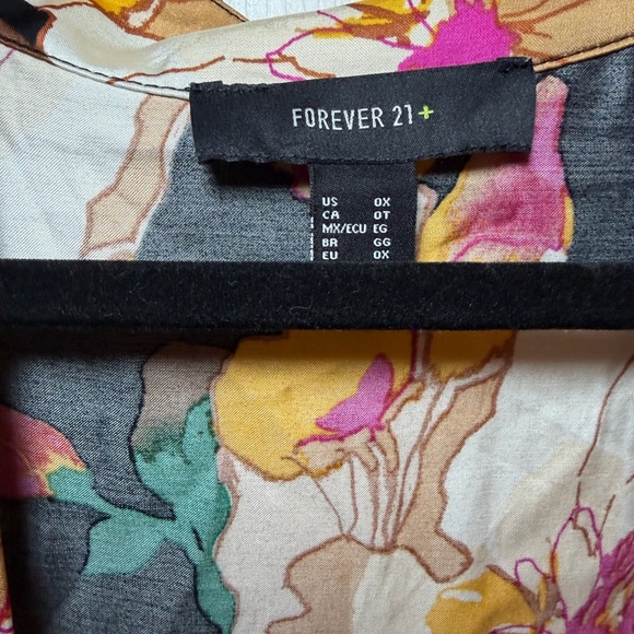 Forever 21 Women's Floral Kimono Duster - Picture 4 of 5